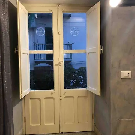 Charming House In Cefalu, Near City Centre Nyaraló