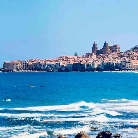 Nyaraló Charming House In Cefalu, Near City Centre *
